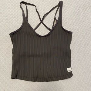 Vuori Green Ribbed Crop Top